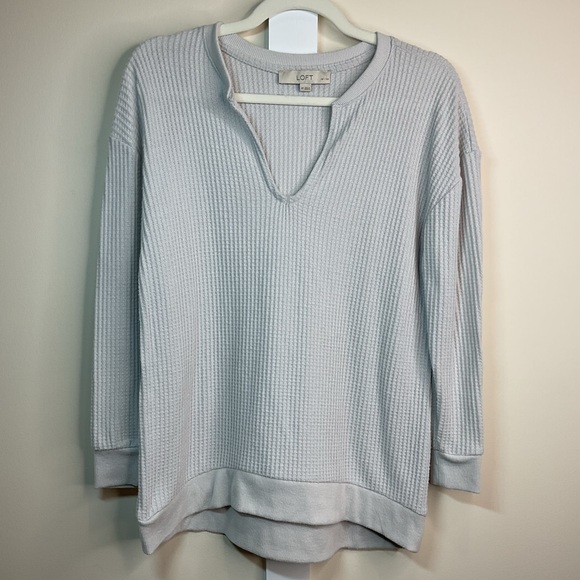 LOFT Tops - LOFT Light Gray Waffle Knit Top